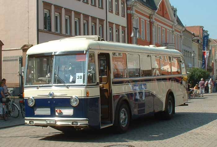 FBW service bus